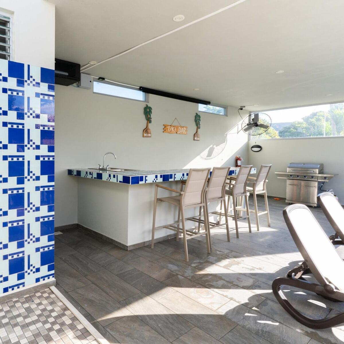 Aquaville Dorado Moderna A Studio 7 מראה חיצוני תמונה